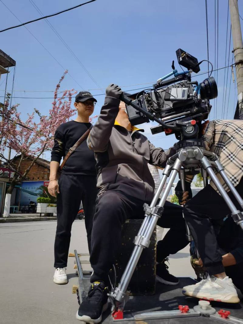 临颍县广告片拍摄：快消品牌爆款之选，网感内容适配社媒传播！